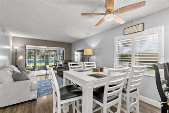 237 Woodlake Wynde in Oldsmar, FL - Building Photo - Building Photo