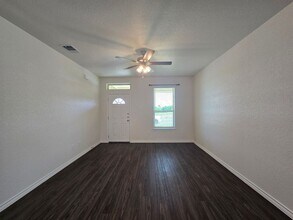 5401 Rose Gdn Lp in Killeen, TX - Building Photo - Building Photo