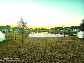 1043 Corbin Cir SW in Palm Bay, FL - Building Photo - Building Photo