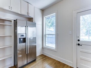 207 E 33rd St in Austin, TX - Building Photo - Building Photo