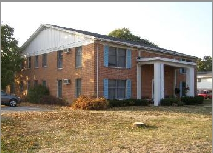 235 S Ridge Ave in Greencastle, PA - Foto de edificio - Building Photo