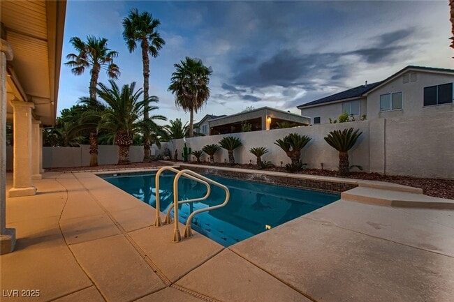 6005 Blowing Bellows St in Las Vegas, NV - Building Photo - Building Photo