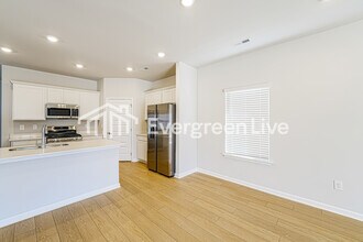 308 Pond Spg Dr in Huntsville, AL - Building Photo - Building Photo