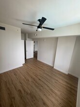 981 E 27th St, Unit A1 in Hialeah, FL - Foto de edificio - Building Photo