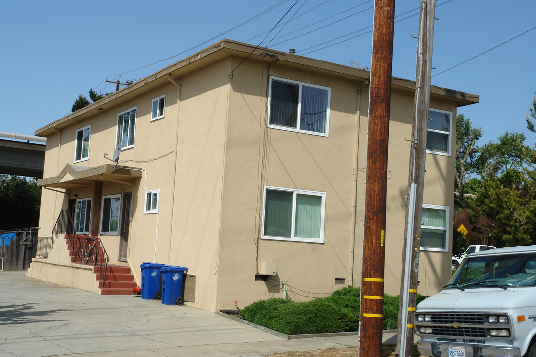 6534 Stockton Ave in El Cerrito, CA - Building Photo