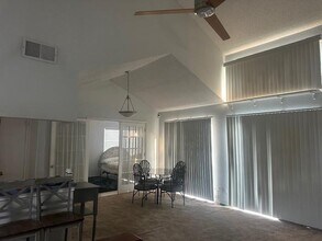 912 Canal St in Irving, TX - Building Photo - Building Photo