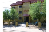 Buena Vida Apartments in Phoenix, AZ - Foto de edificio - Building Photo