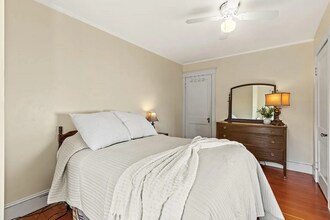 12 Lawrence Ave in Portland, ME - Building Photo - Building Photo