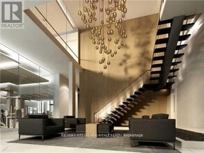 101 Erskine Ave in Toronto, ON - Building Photo - Building Photo