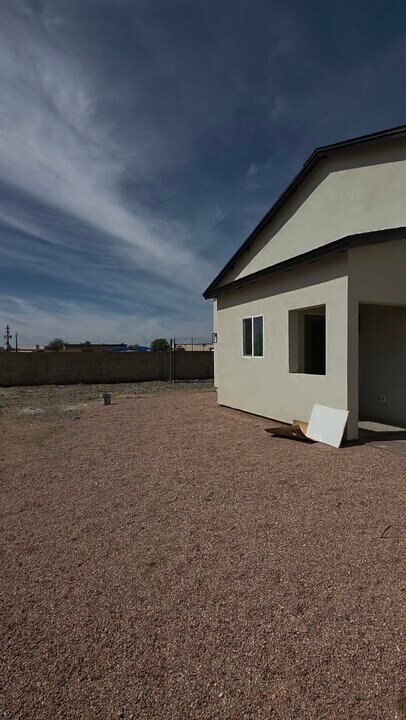17826 N 11th Ave in Phoenix, AZ - Foto de edificio