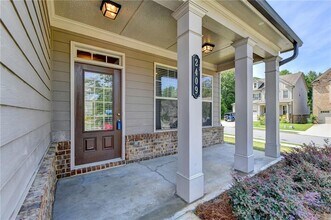 2409 Ivy Meadow Ln in Buford, GA - Building Photo - Building Photo