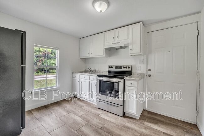 735 Marion St in Daytona Beach, FL - Building Photo - Building Photo