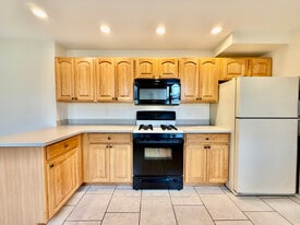 20 Jervis Rd in Yonkers, NY - Building Photo