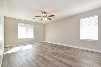 10856 Carberry Hill St in Las Vegas, NV - Building Photo - Building Photo