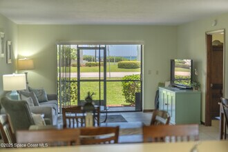 2050 Atlantic St in Melbourne Beach, FL - Building Photo - Building Photo