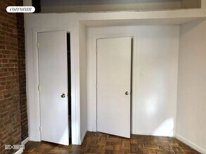 304 W 21st St in New York, NY - Building Photo - Building Photo
