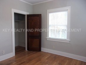 1806 N Robinson Ave in Oklahoma City, OK - Building Photo - Building Photo