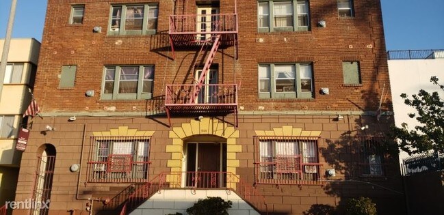 844 S Westlake Ave in Los Angeles, CA - Building Photo - Building Photo