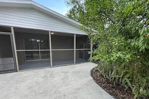 625 Holland Ave in Temple Terrace, FL - Foto de edificio - Building Photo