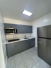 2611 SW 62nd Ave in Miramar, FL - Building Photo - Building Photo