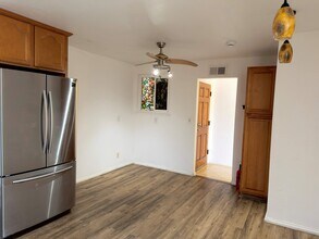 7091 Eckstrom Ave in San Diego, CA - Building Photo - Building Photo