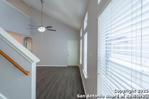 9010 Arch Bridge in San Antonio, TX - Building Photo - Building Photo