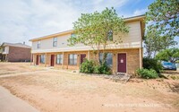 5802-5804 6th St in Lubbock, TX - Foto de edificio - Building Photo