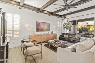 2278 E Warbler Rd in Gilbert, AZ - Building Photo