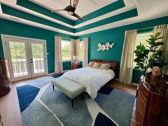 property at 1009 Taulbee Ln