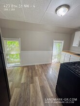 423 8th St NW in Grand Rapids, MI - Building Photo - Building Photo