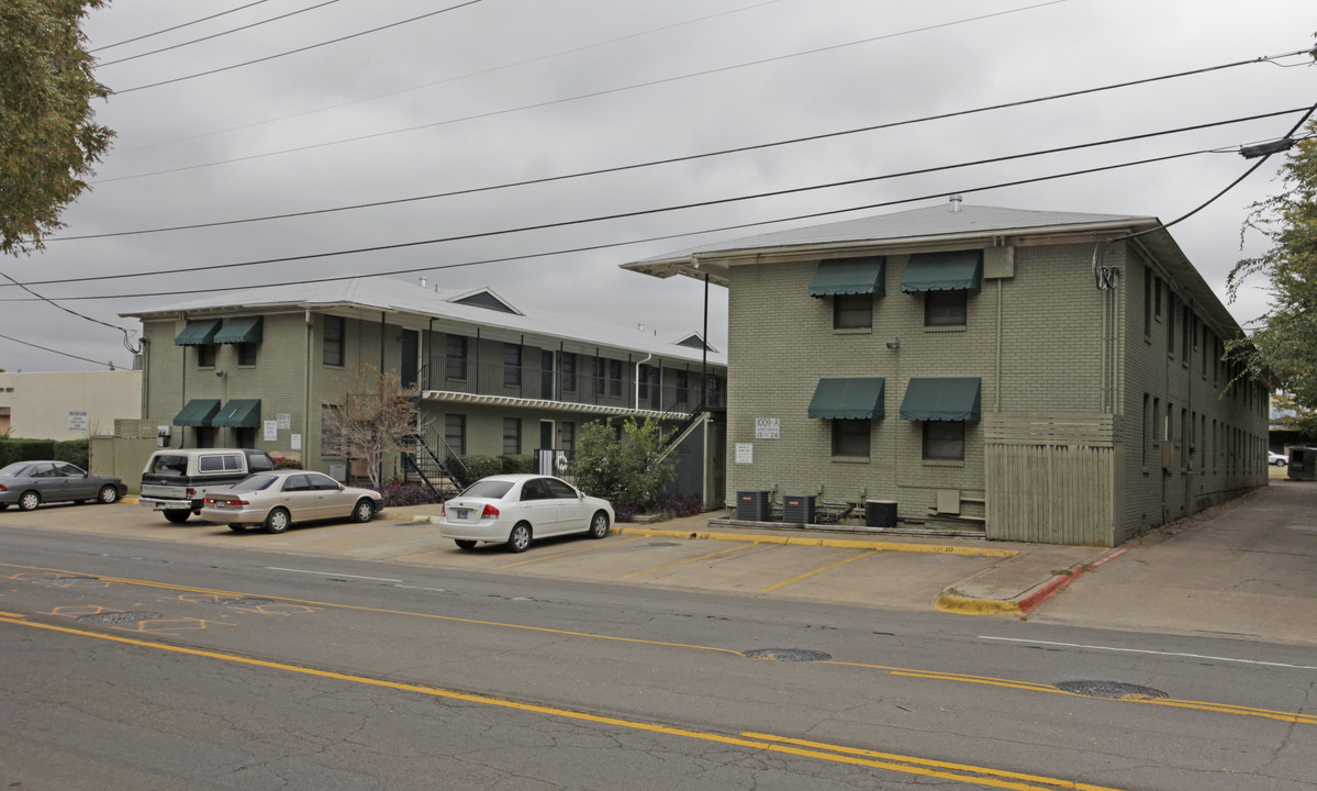 Heatherway North Apartments in Arlington, TX - Building Photo