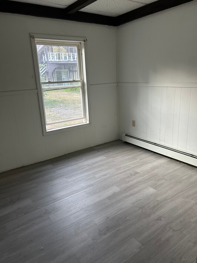 959 Whittier Hwy, Unit Winnipesaukee Commons Unit #4 in Moultonborough, NH - Building Photo - Building Photo