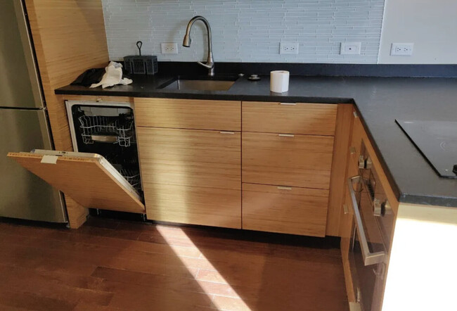 83 Myrtle St in Boston, MA - Building Photo - Building Photo