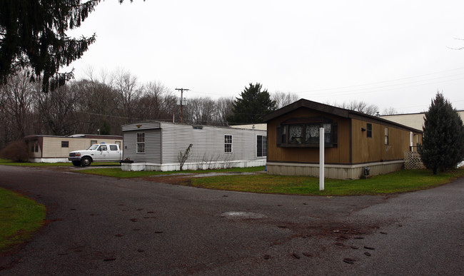 Lillibridge Village in West Middlesex, PA - Building Photo - Building Photo