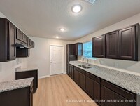 2123 Moncrief Rd in Jacksonville, FL - Building Photo - Building Photo