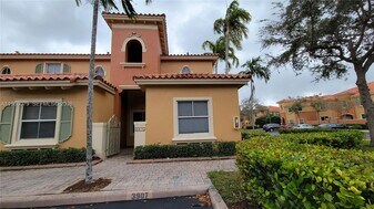 4976 Leeward Ln in Fort Lauderdale, FL - Building Photo