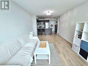 525 Wilson Ave in Toronto, ON - Building Photo - Building Photo