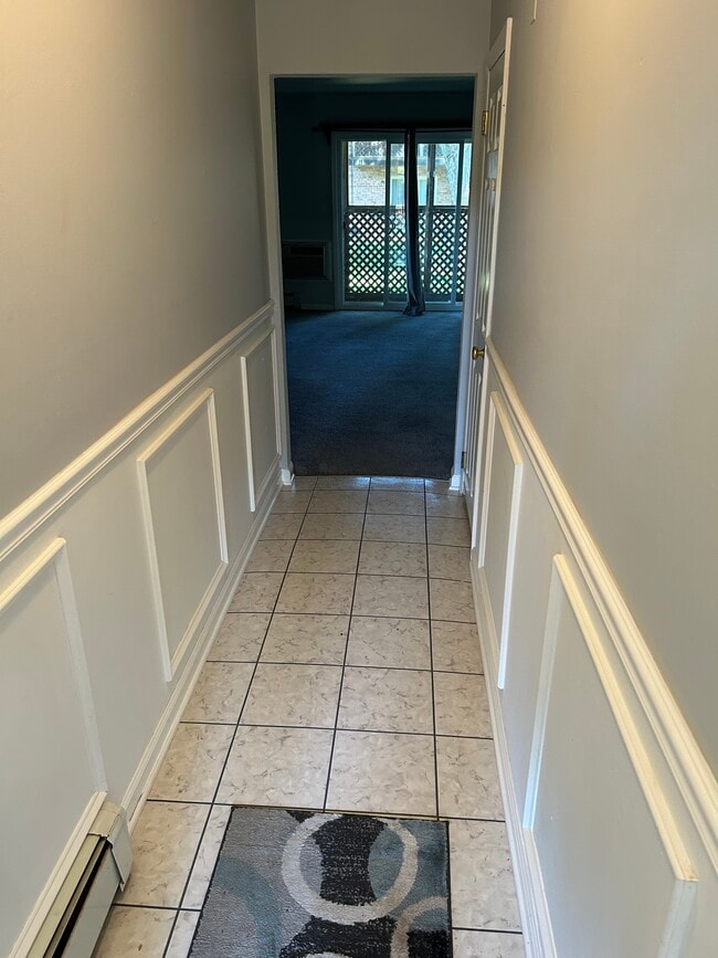 1015 Garnet Dr in Burlington, NJ - Building Photo - Building Photo