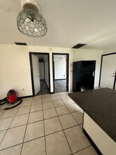 916 Sonoma Ave in Sacramento, CA - Building Photo - Building Photo