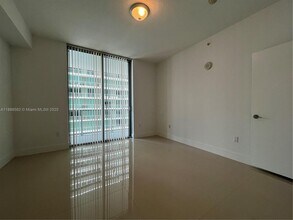 79 SW 12th St, Unit 2608 in Miami, FL - Building Photo - Building Photo