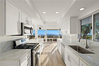 32461 Mediterranean Dr in Dana Point, CA - Building Photo - Building Photo