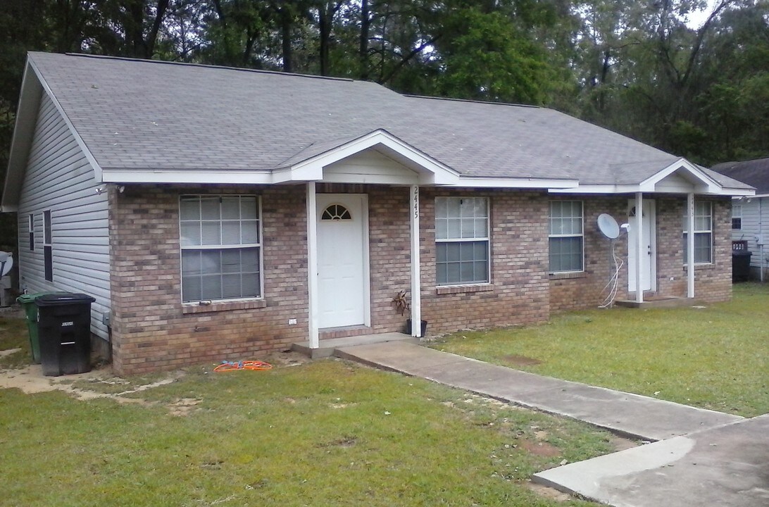 two bedroom duplex in Tallahassee, FL - Building Photo