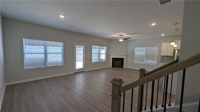 427 Lanier Cir in Woodstock, GA - Building Photo - Building Photo