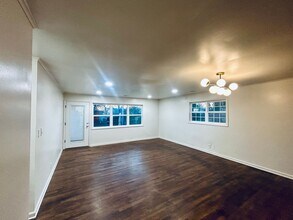 5846 E 22nd St in Tulsa, OK - Building Photo - Building Photo