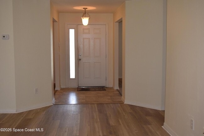 241 Paquita Cir in Palm Bay, FL - Foto de edificio - Building Photo