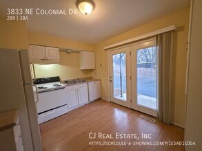 3833 NE Colonial Dr in Lee's Summit, MO - Building Photo - Building Photo