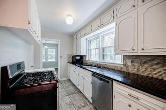 1716 Beacon Hill Blvd NE in Atlanta, GA - Building Photo - Building Photo