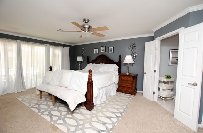 property at 719 Park Knoll Ln