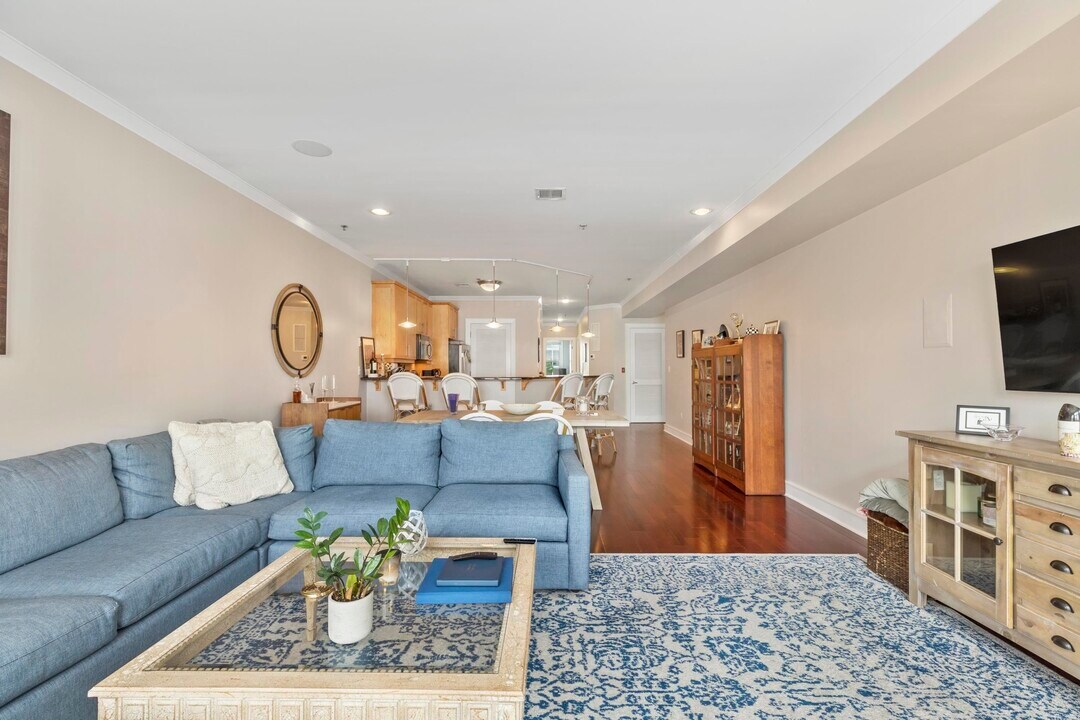 615 Adams St in Hoboken, NJ - Building Photo