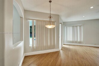 4222 Cedar Creek Ranch Cir in Wellington, FL - Foto de edificio - Building Photo